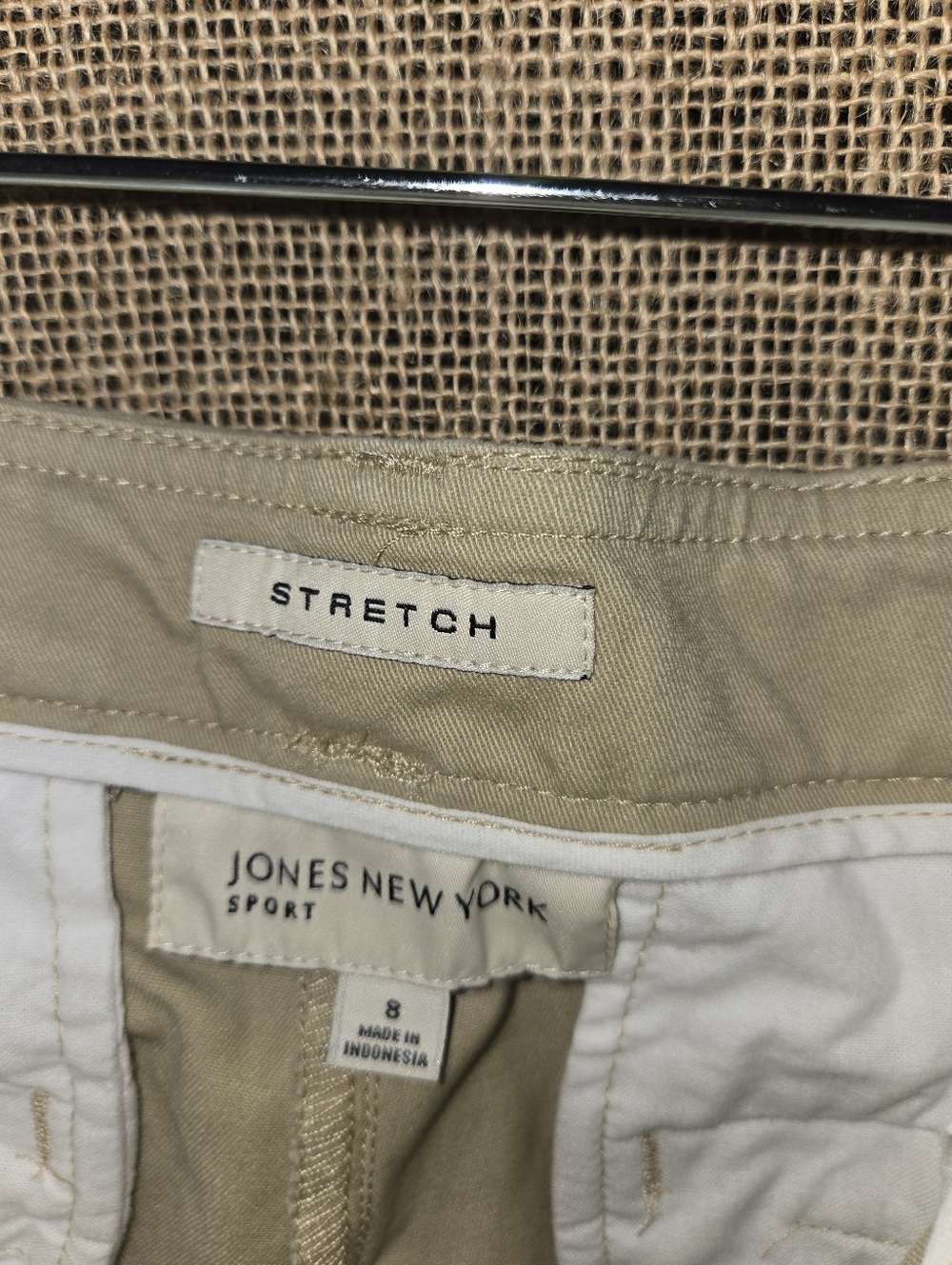 Jones New York Sport Stretch Women's Tan Chino Bermuda Shorts Size 8 - Picture 11 of 13
